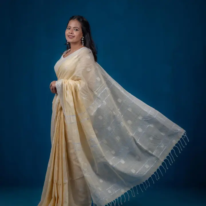 Shumitra Saree